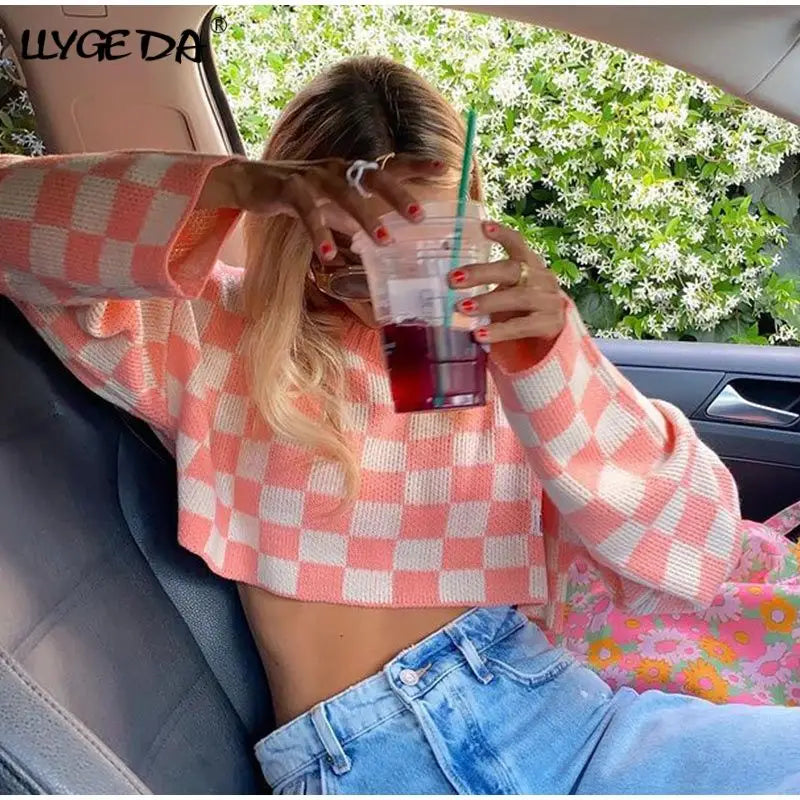 Pink checkered cropped sweater - sweater